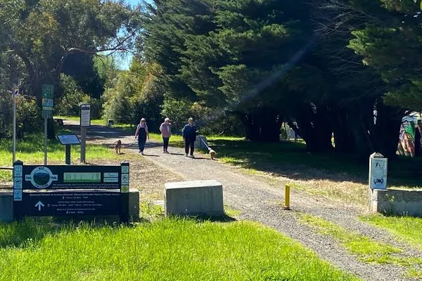 Visit Moe Yallourn Rail Trail