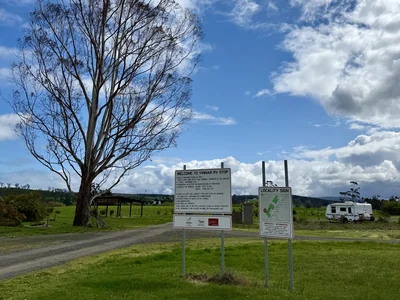 Yinnar RV Stop & Dump Point