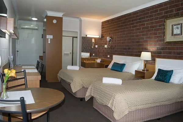 Experience City Gardens Motel