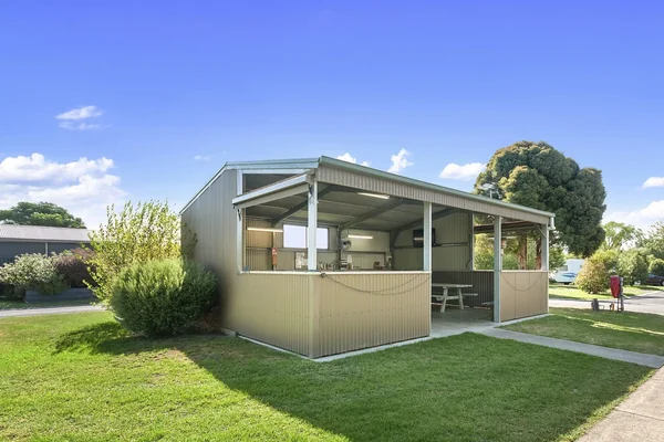 Experience Traralgon Holiday Village