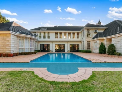 Montfort Manor