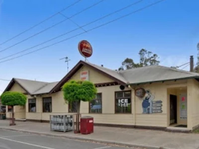 Glengarry Hotel Cabins & RV Camping