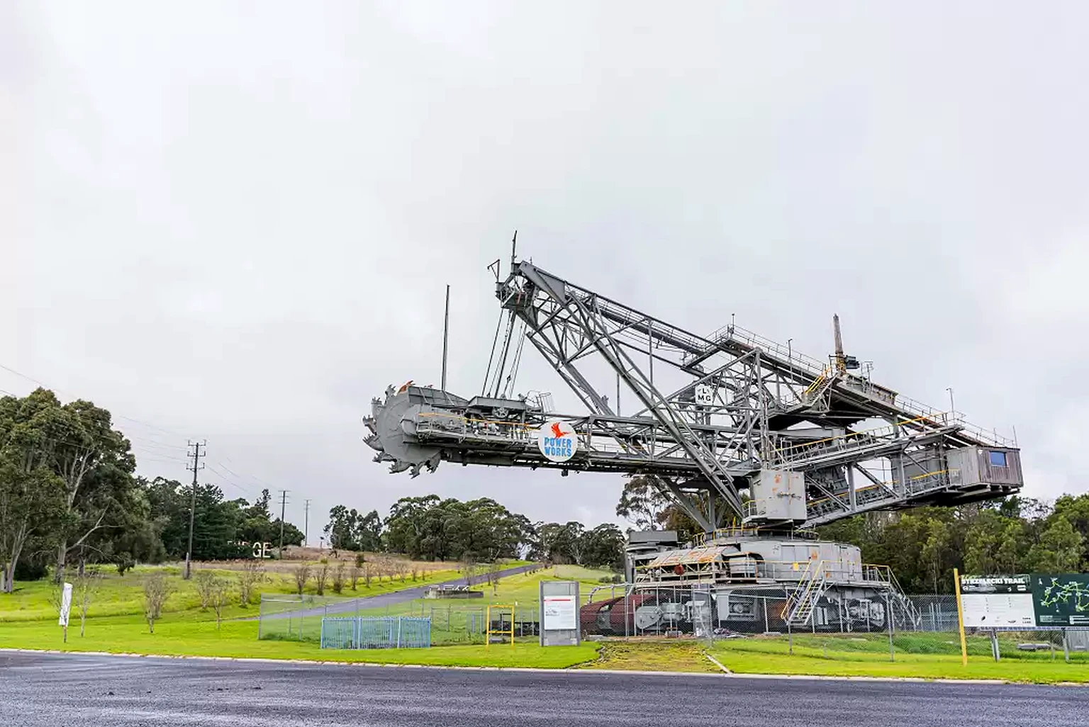 Dredger 21 and its bucket wheel at PowerWorks.